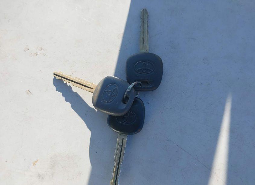 Photo 11 of 2004 Toyota Sienna LE (VIN 5TDZA23C14S099582)