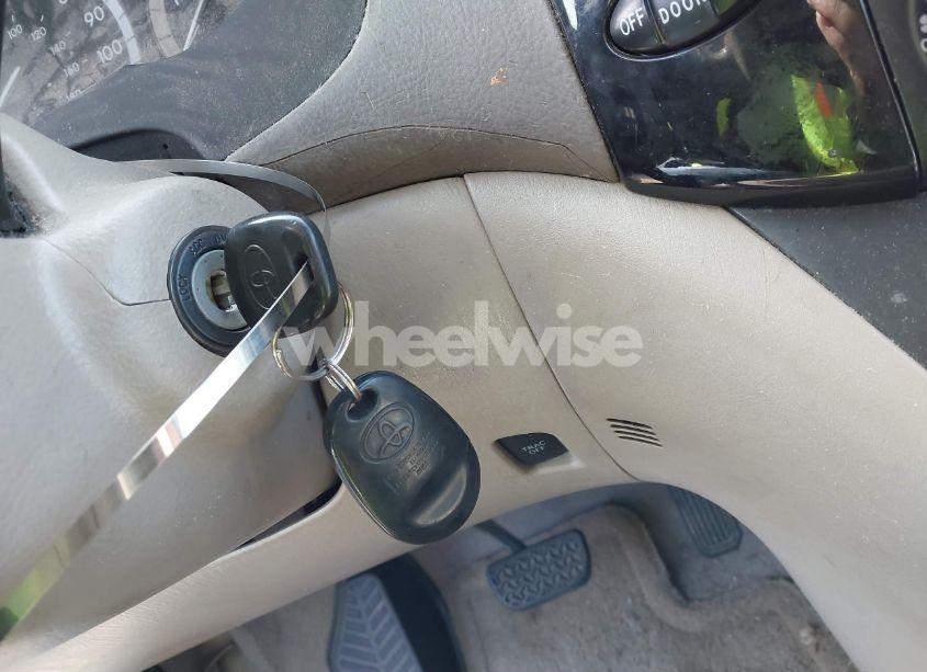 Photo 11 of 2004 Toyota Sienna LE (VIN 5TDZA23C14S141393)