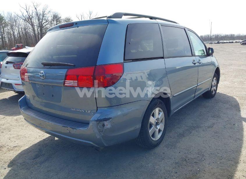 Photo 4 of 2004 Toyota Sienna LE (VIN 5TDZA23C14S141393)