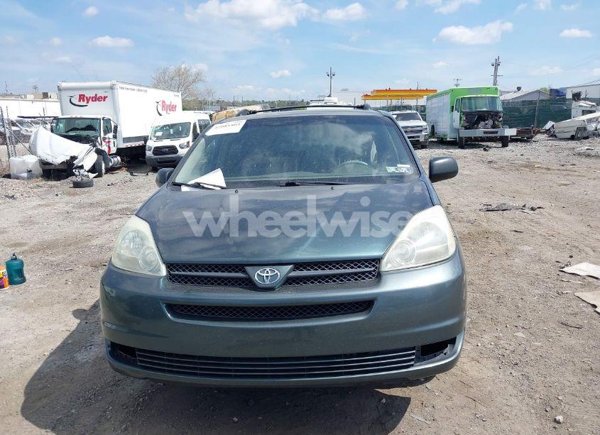 Photo 12 of 2004 Toyota Sienna LE (VIN 5TDZA23C14S183806)