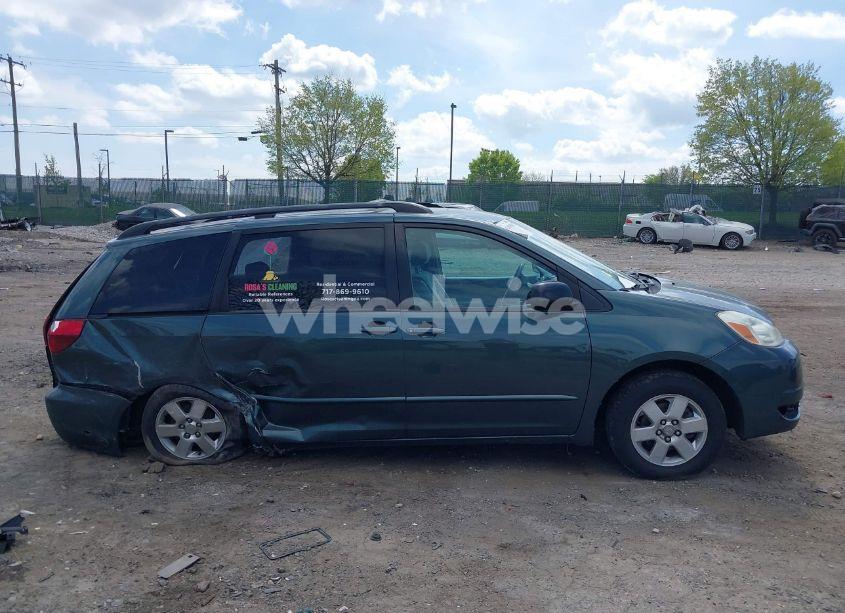 Photo 13 of 2004 Toyota Sienna LE (VIN 5TDZA23C14S183806)