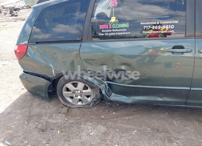 Photo 6 of 2004 Toyota Sienna LE (VIN 5TDZA23C14S183806)