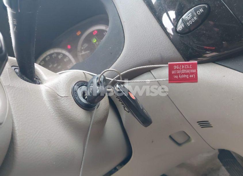 Photo 11 of 2004 Toyota Sienna LE (VIN 5TDZA23C14S197379)