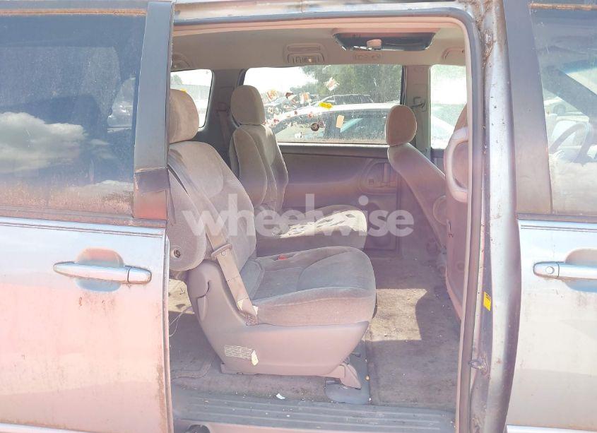 Photo 8 of 2005 Toyota Sienna CE (VIN 5TDZA23C15S223321)