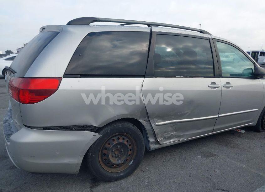Photo 6 of 2005 Toyota Sienna LE (VIN 5TDZA23C15S228728)