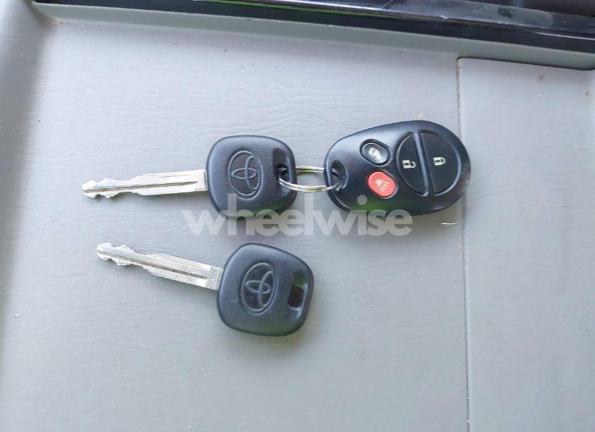 Photo 11 of 2005 Toyota Sienna LE (VIN 5TDZA23C15S245755)