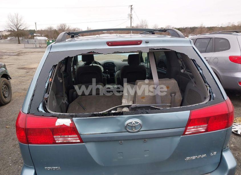 Photo 6 of 2005 Toyota Sienna LE (VIN 5TDZA23C15S291067)