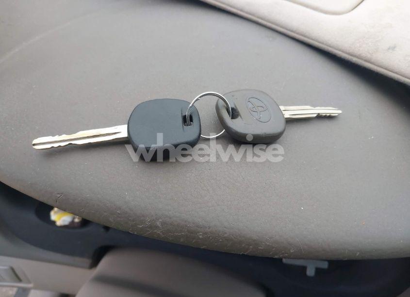 Photo 11 of 2005 Toyota Sienna LE (VIN 5TDZA23C15S296043)