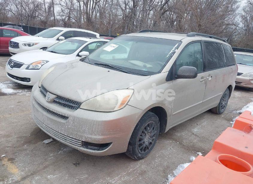 Photo 2 of 2005 Toyota Sienna LE (VIN 5TDZA23C15S296043)