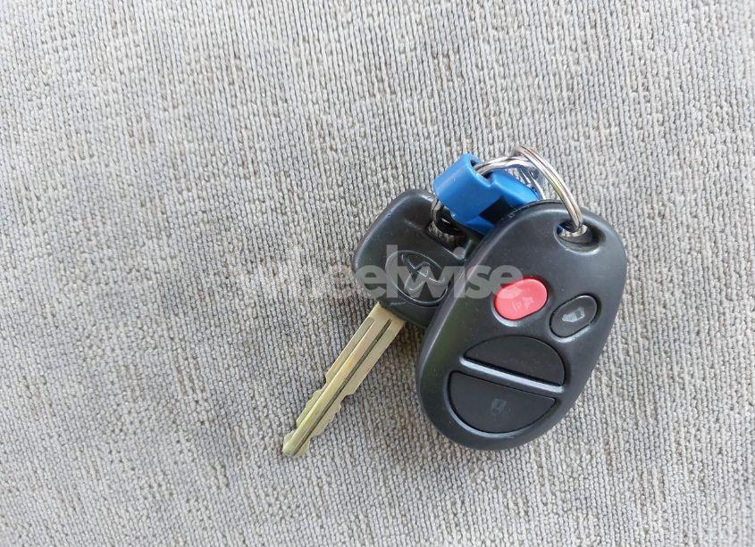 Photo 11 of 2005 Toyota Sienna CE (VIN 5TDZA23C15S349226)