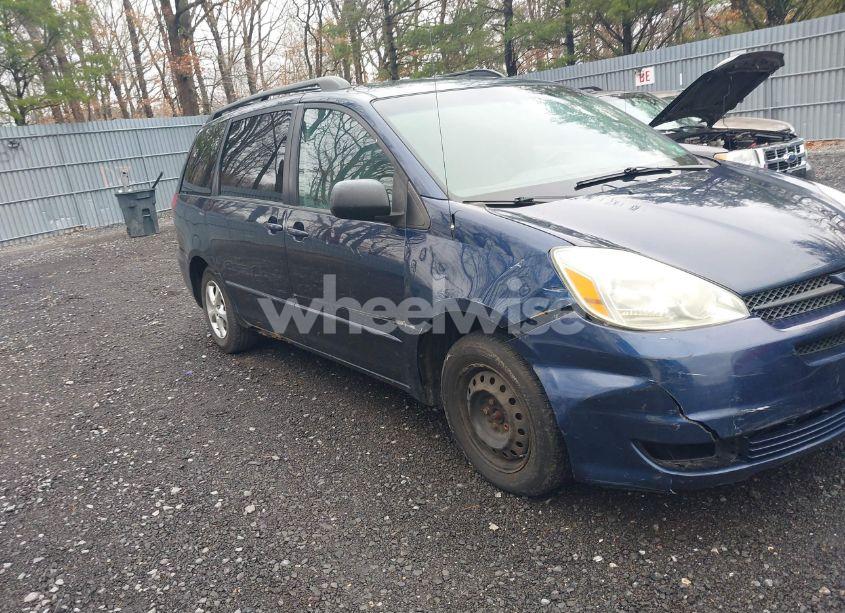 2005 Toyota Sienna LE (VIN 5TDZA23C15S360551) main photo