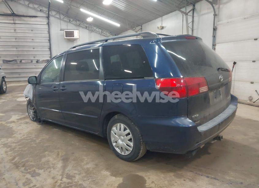 Photo 3 of 2005 Toyota Sienna LE (VIN 5TDZA23C15S376927)