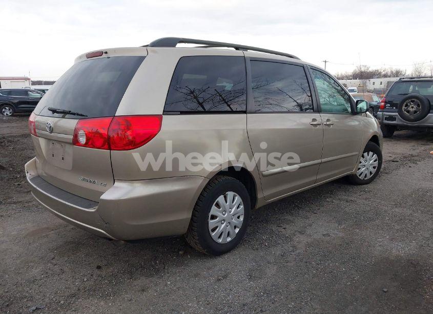 Photo 4 of 2006 Toyota Sienna LE (VIN 5TDZA23C16S397343)