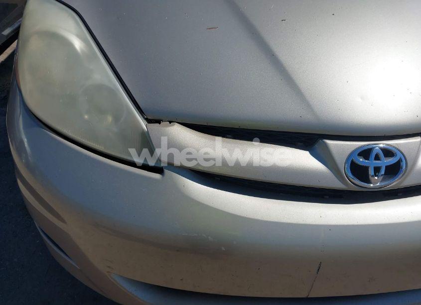 Photo 13 of 2006 Toyota Sienna CE (VIN 5TDZA23C16S410222)
