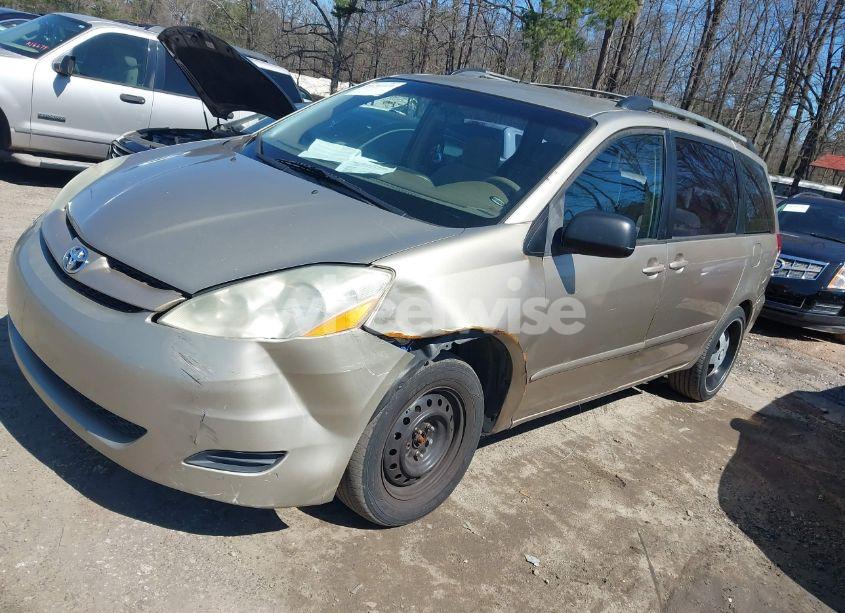 Photo 2 of 2006 Toyota Sienna CE (VIN 5TDZA23C16S410222)