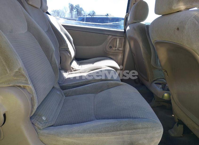 Photo 8 of 2006 Toyota Sienna CE (VIN 5TDZA23C16S410222)