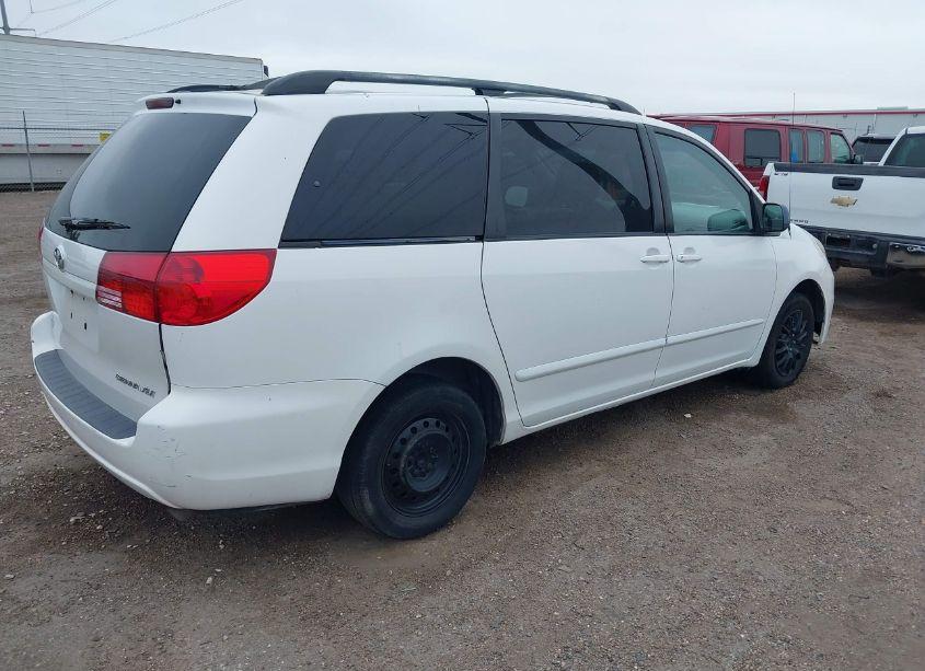 Photo 4 of 2006 Toyota Sienna LE (VIN 5TDZA23C16S415291)