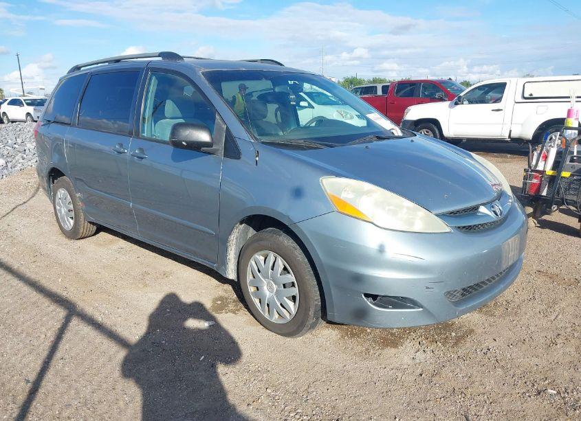 2006 Toyota Sienna LE (VIN 5TDZA23C16S428428) main photo