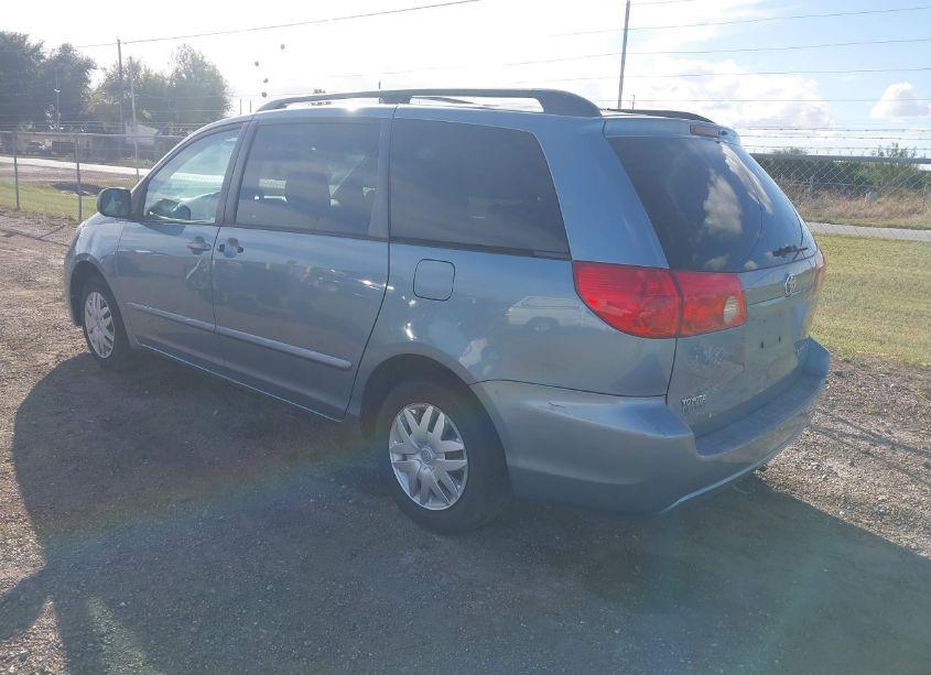 Photo 3 of 2006 Toyota Sienna LE (VIN 5TDZA23C16S428428)