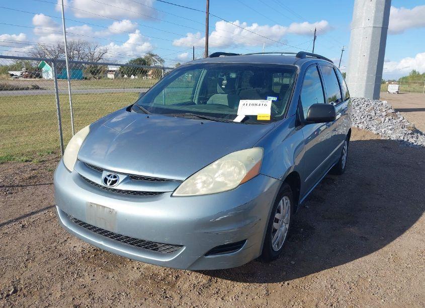 Photo 6 of 2006 Toyota Sienna LE (VIN 5TDZA23C16S428428)