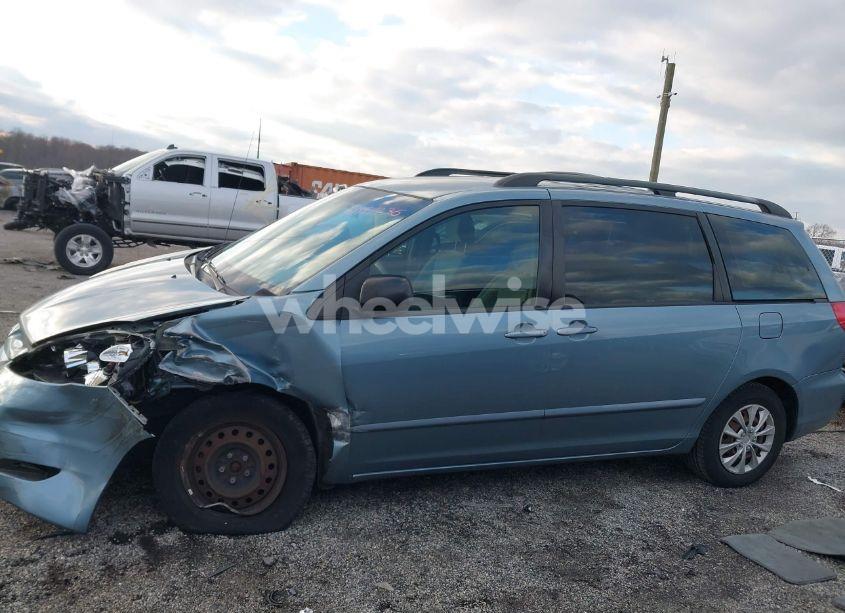 Photo 14 of 2006 Toyota Sienna CE (VIN 5TDZA23C16S455578)