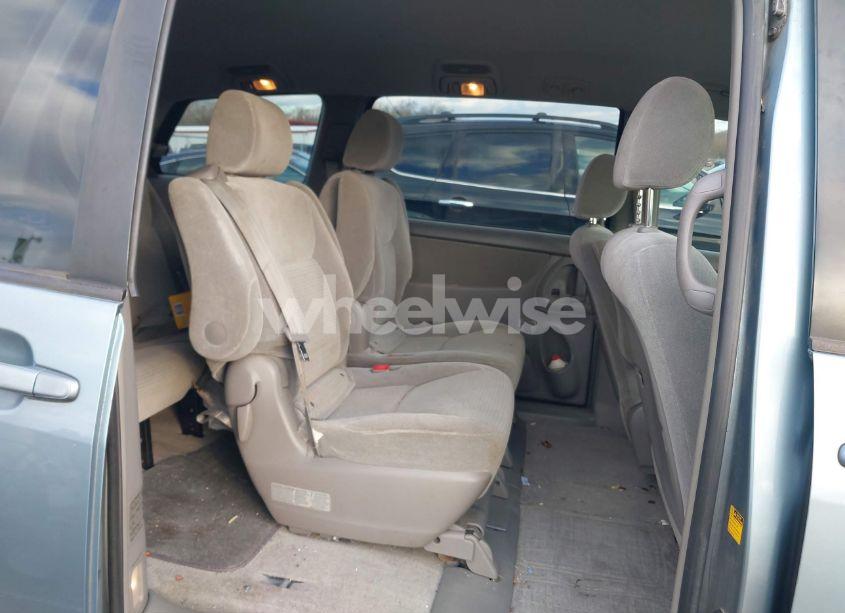 Photo 8 of 2006 Toyota Sienna CE (VIN 5TDZA23C16S455578)
