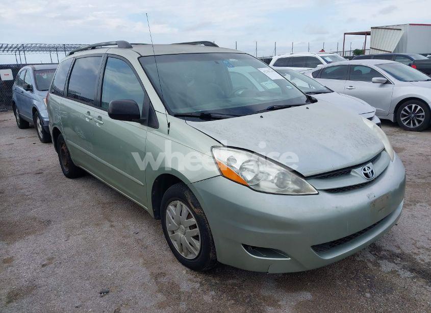 2006 Toyota Sienna LE (VIN 5TDZA23C16S483333) main photo