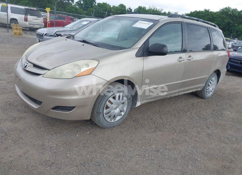 Photo 2 of 2006 Toyota Sienna LE (VIN 5TDZA23C16S491786)
