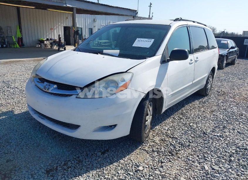 Photo 2 of 2006 Toyota Sienna LE (VIN 5TDZA23C16S495918)