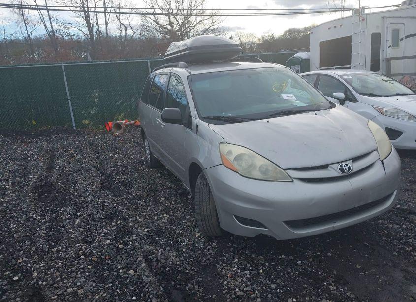 2006 Toyota Sienna CE (VIN 5TDZA23C16S514676) main photo
