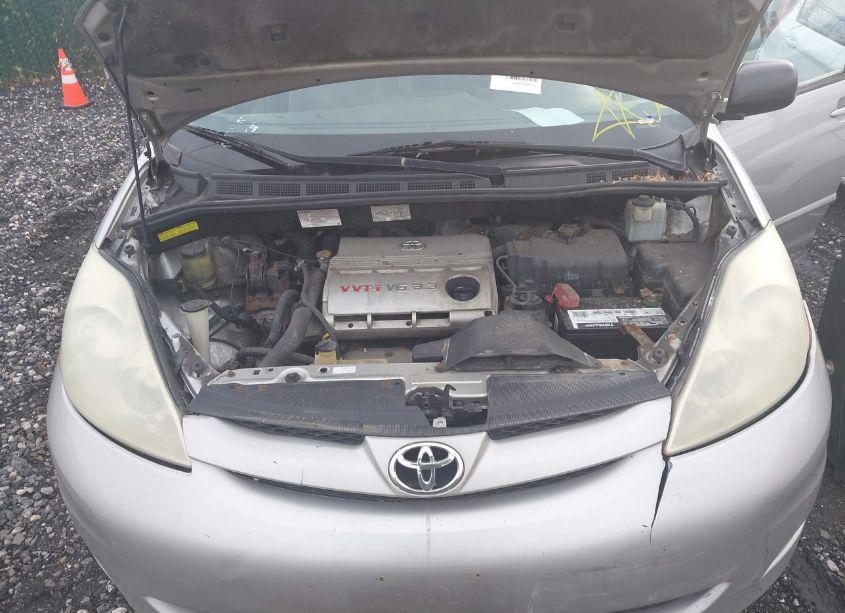 Photo 10 of 2006 Toyota Sienna CE (VIN 5TDZA23C16S514676)