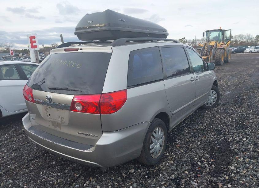 Photo 4 of 2006 Toyota Sienna CE (VIN 5TDZA23C16S514676)
