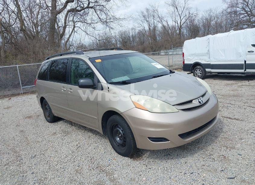 2006 Toyota Sienna LE (VIN 5TDZA23C16S526035) main photo