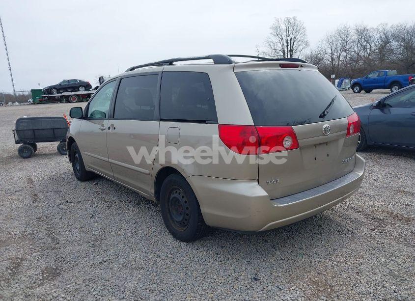 Photo 3 of 2006 Toyota Sienna LE (VIN 5TDZA23C16S526035)