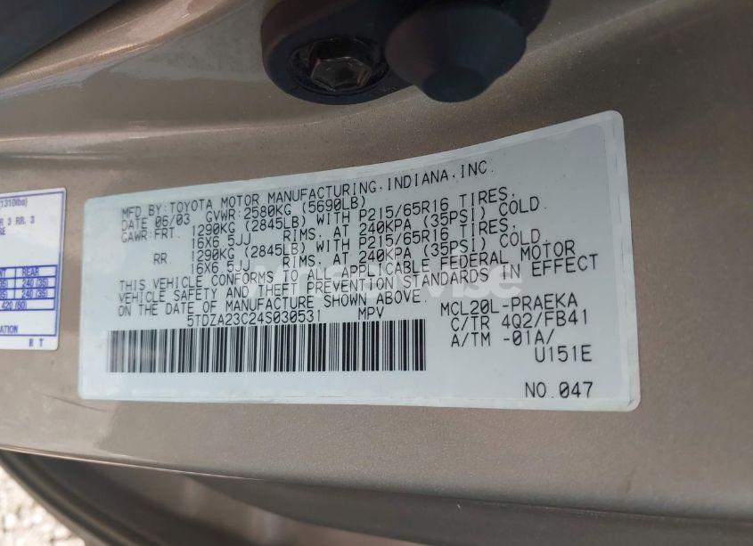 Photo 9 of 2004 Toyota Sienna LE (VIN 5TDZA23C24S030531)