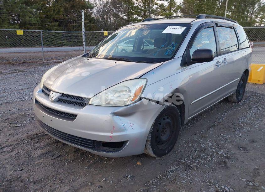Photo 6 of 2004 Toyota Sienna CE (VIN 5TDZA23C24S069104)