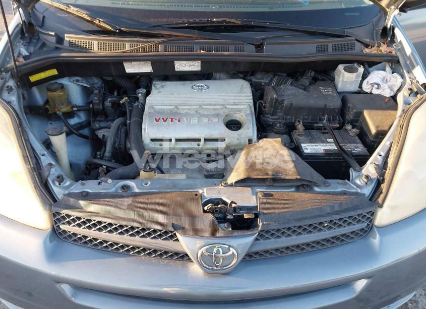 Photo 10 of 2004 Toyota Sienna LE (VIN 5TDZA23C24S070303)