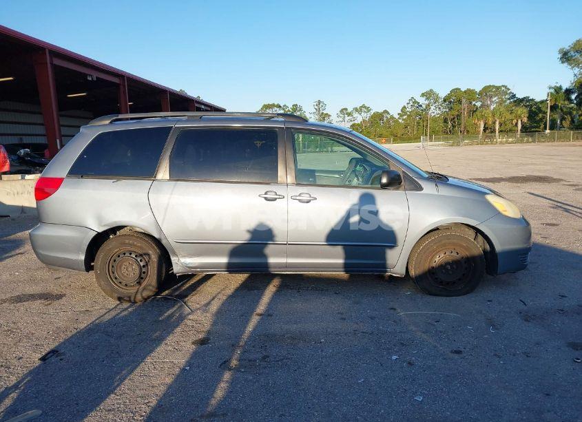 Photo 13 of 2004 Toyota Sienna LE (VIN 5TDZA23C24S070303)