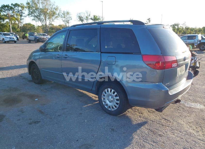 Photo 3 of 2004 Toyota Sienna LE (VIN 5TDZA23C24S070303)