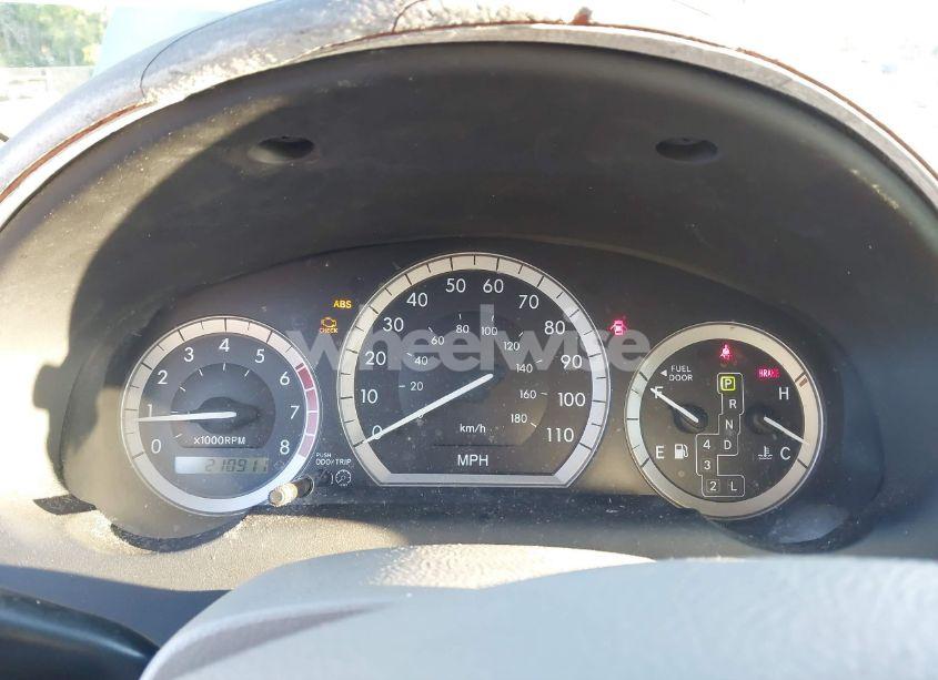 Photo 7 of 2004 Toyota Sienna LE (VIN 5TDZA23C24S070303)