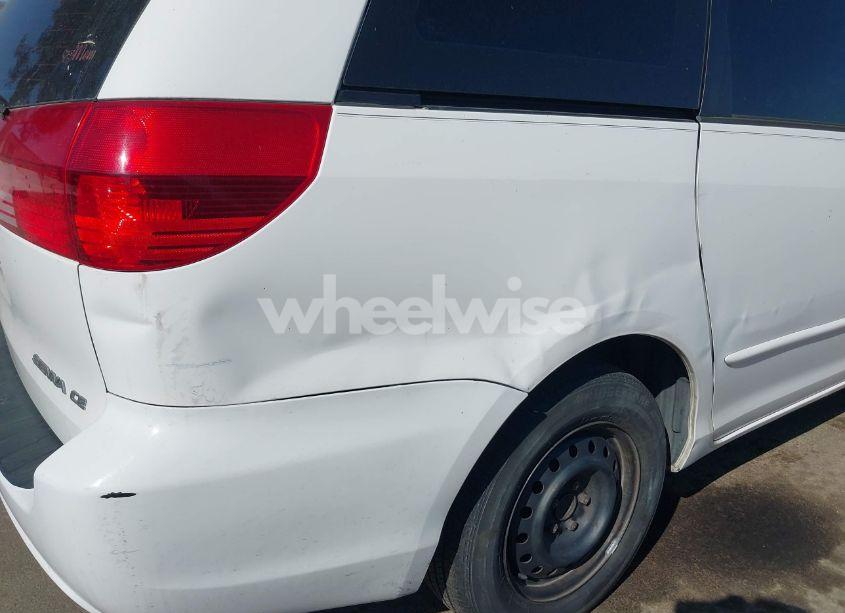 Photo 12 of 2004 Toyota Sienna CE (VIN 5TDZA23C24S086551)