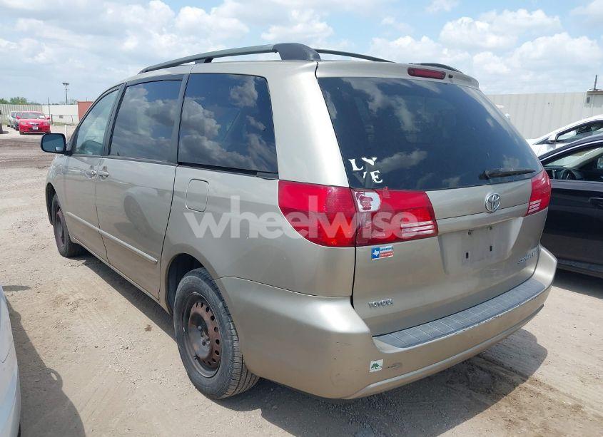 Photo 3 of 2004 Toyota Sienna LE (VIN 5TDZA23C24S087828)