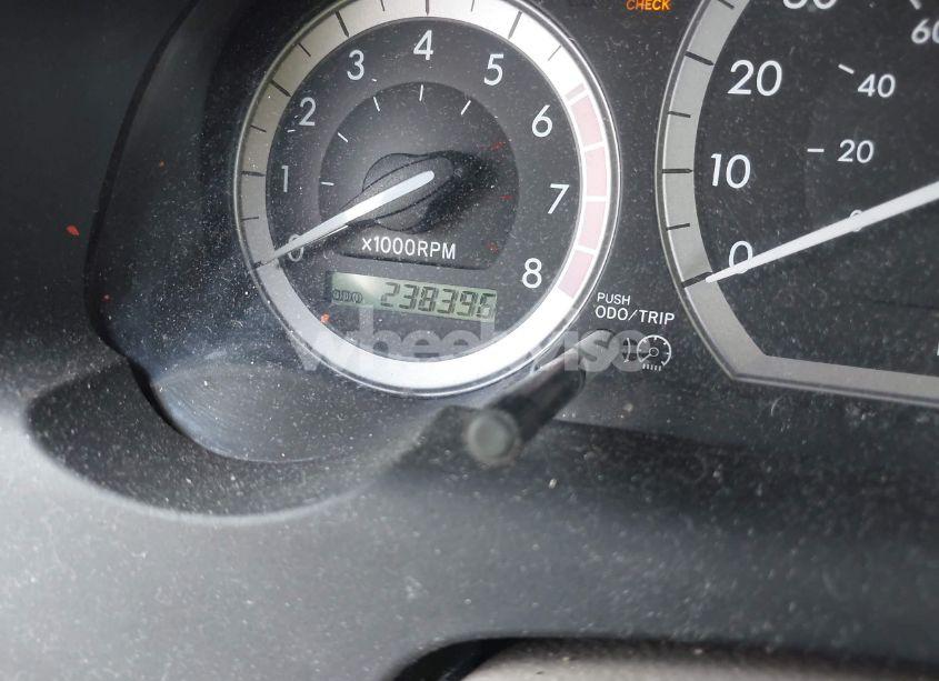 Photo 7 of 2004 Toyota Sienna LE (VIN 5TDZA23C24S087828)