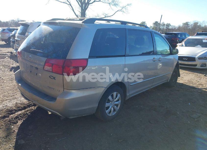 Photo 4 of 2004 Toyota Sienna LE (VIN 5TDZA23C24S143444)