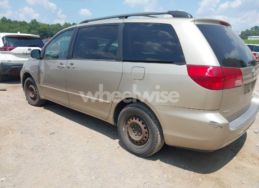 Photo 3 of 2004 Toyota Sienna LE (VIN 5TDZA23C24S149275)