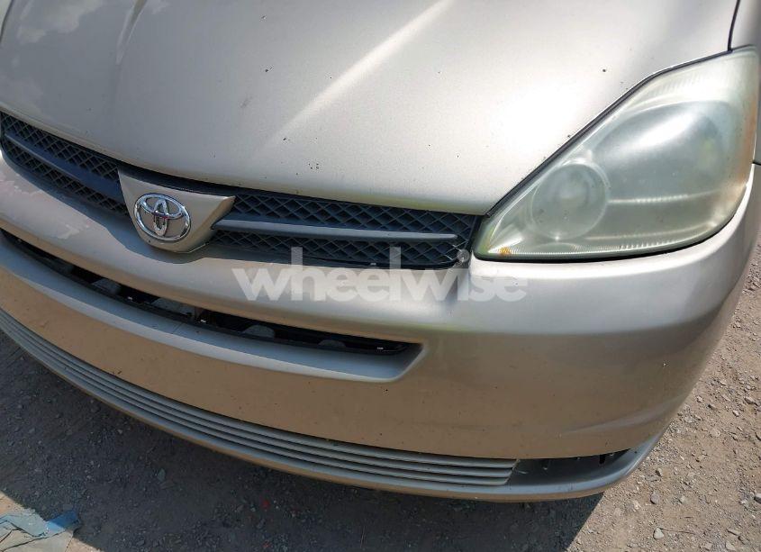 Photo 6 of 2004 Toyota Sienna LE (VIN 5TDZA23C24S149275)