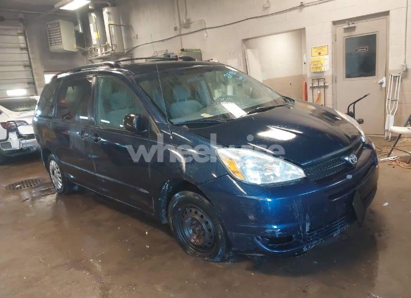 2005 Toyota Sienna LE (VIN 5TDZA23C25S225482) main photo