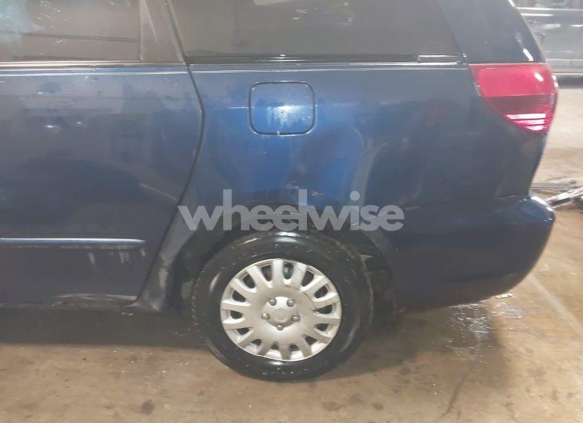 Photo 6 of 2005 Toyota Sienna LE (VIN 5TDZA23C25S225482)