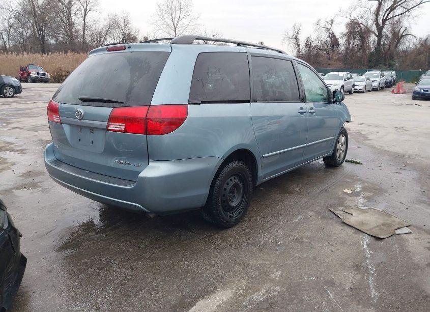Photo 4 of 2005 Toyota Sienna LE (VIN 5TDZA23C25S227393)