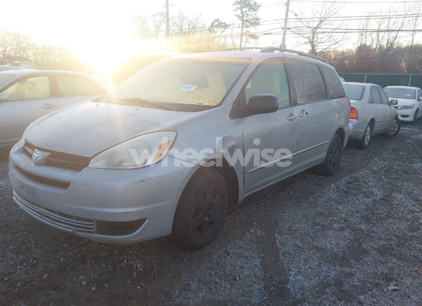 Photo 2 of 2005 Toyota Sienna LE (VIN 5TDZA23C25S227457)